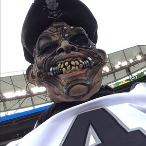 Meet your Posher, Ronnie